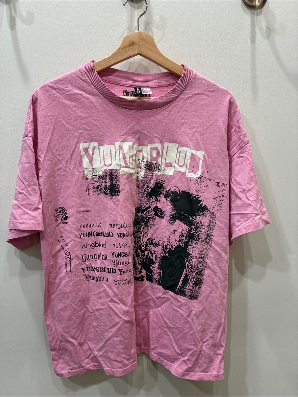 H&M DIVIDED YUNGBLUD Graphic Tee - Pink Unisex T-Shirt